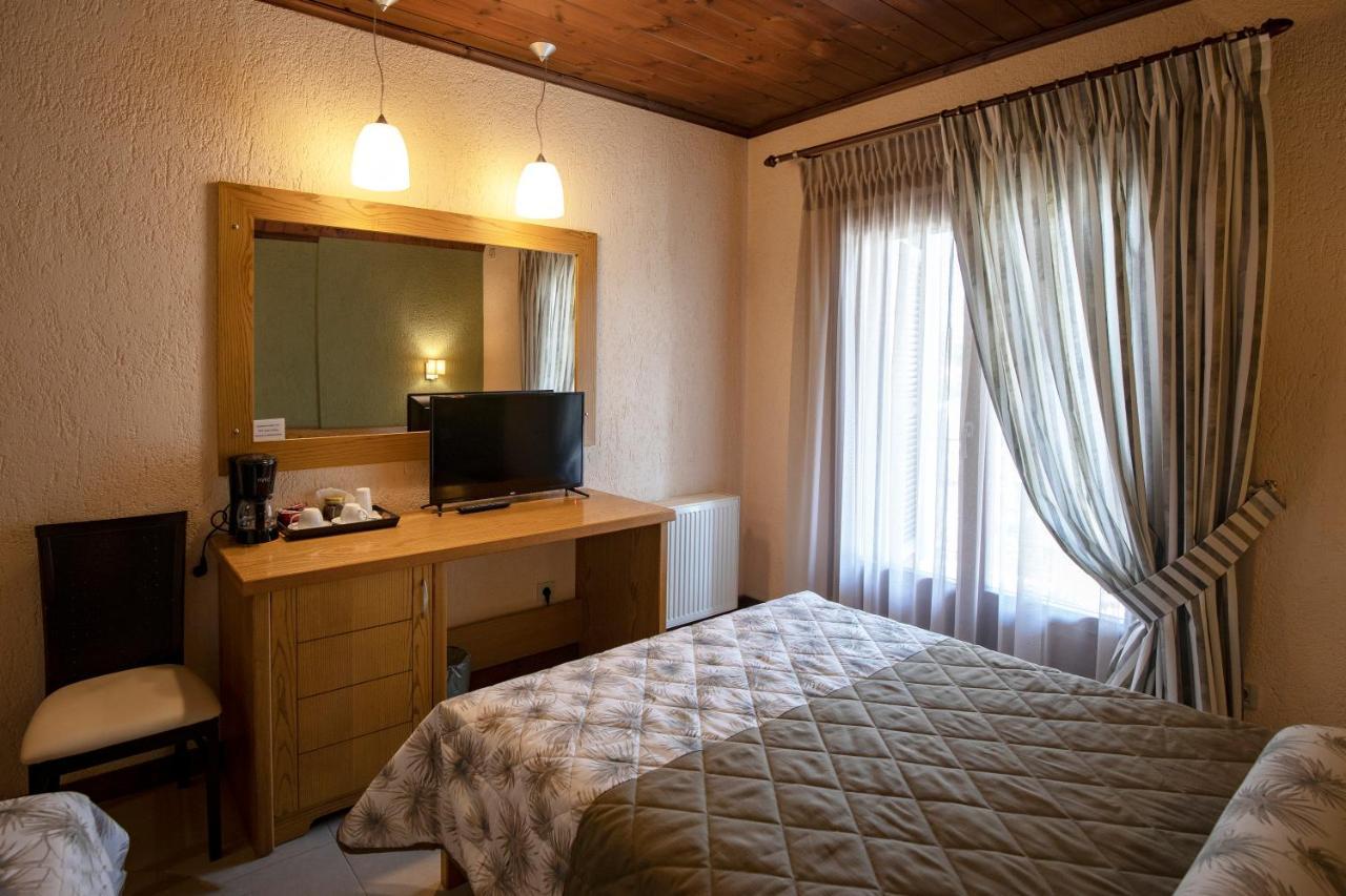 Asimina Guesthouse, Eptalofos Parnassos Esterno foto