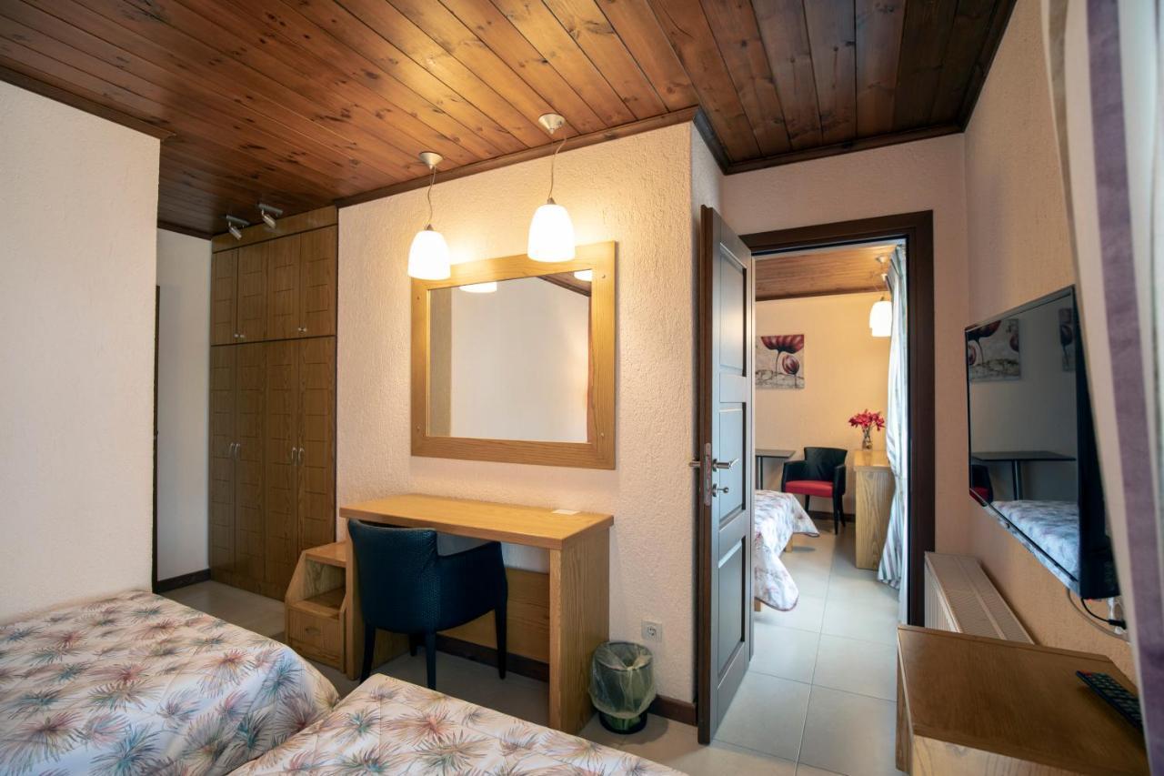 Asimina Guesthouse, Eptalofos Parnassos Esterno foto