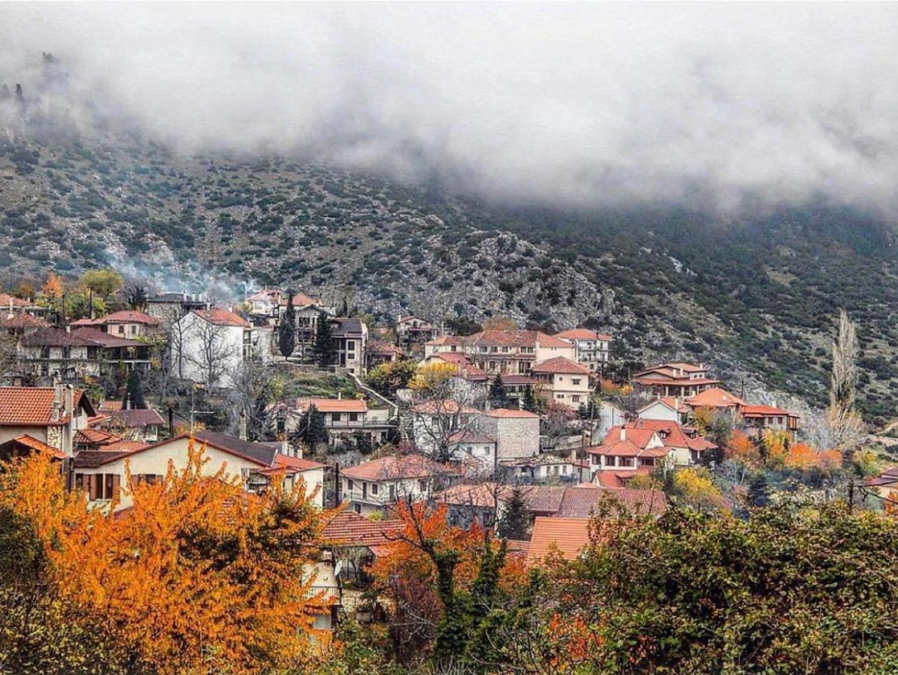 Asimina Guesthouse, Eptalofos Parnassos Esterno foto